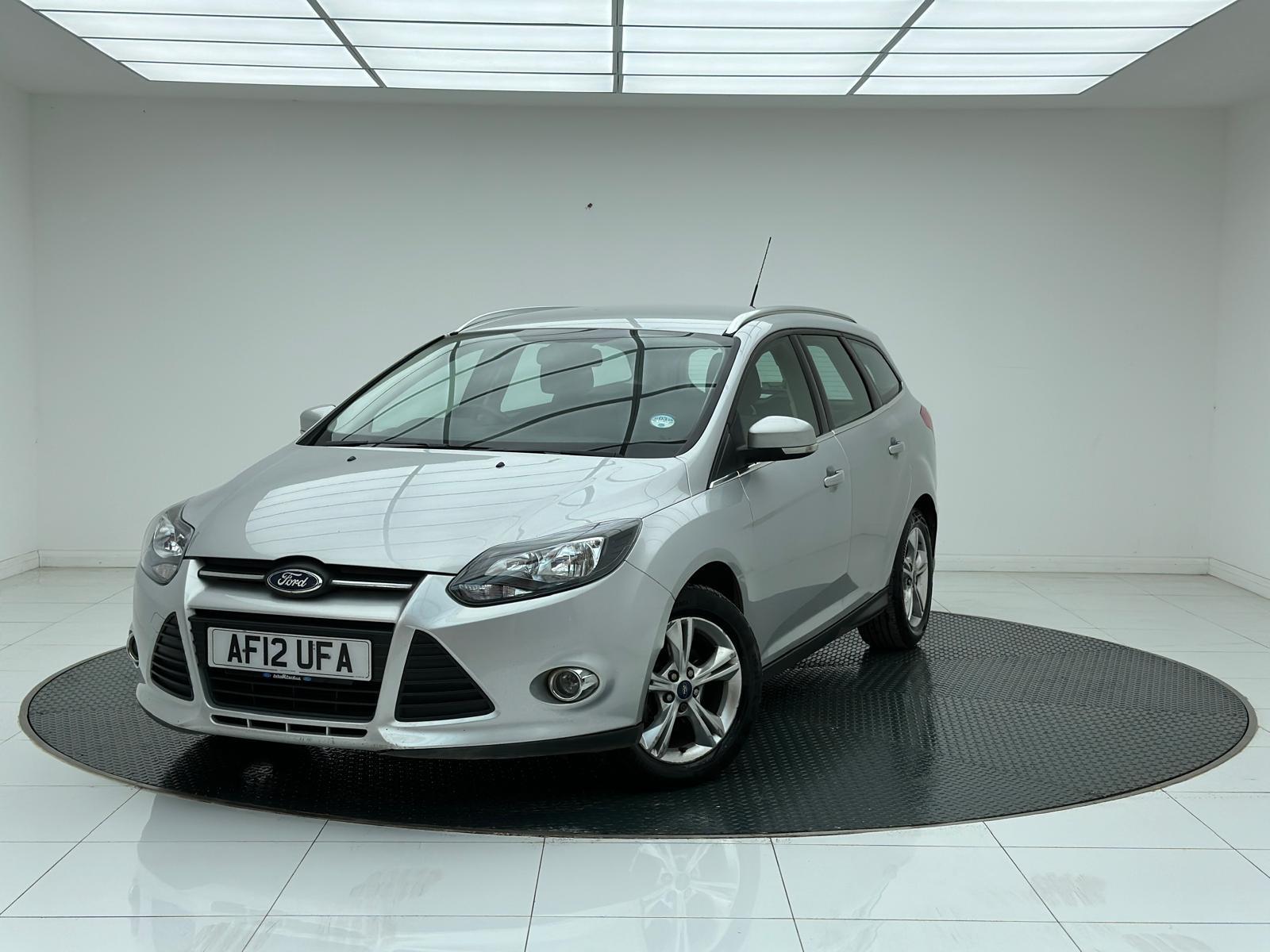 Ford Focus 1.6 Zetec Estate 5dr Petrol Powershift Euro 5 (125 ps)