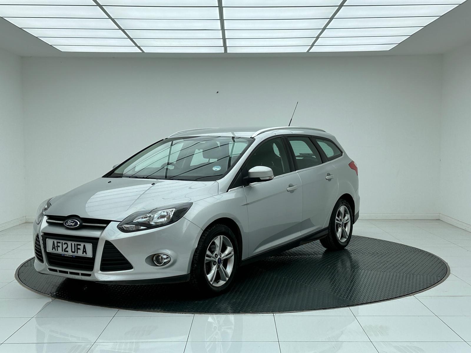 Ford Focus 1.6 Zetec Estate 5dr Petrol Powershift Euro 5 (125 ps)