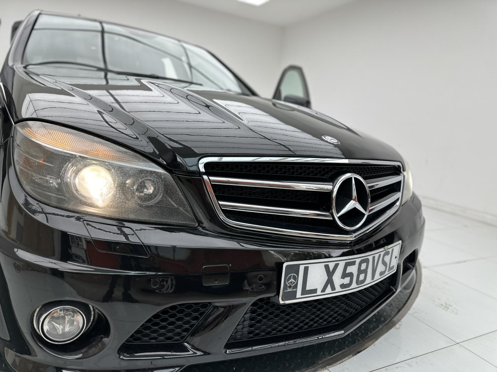 Mercedes-Benz C Class 6.3 C63 V8 AMG Saloon 4dr Petrol G-Tronic Euro 4 (457 ps)