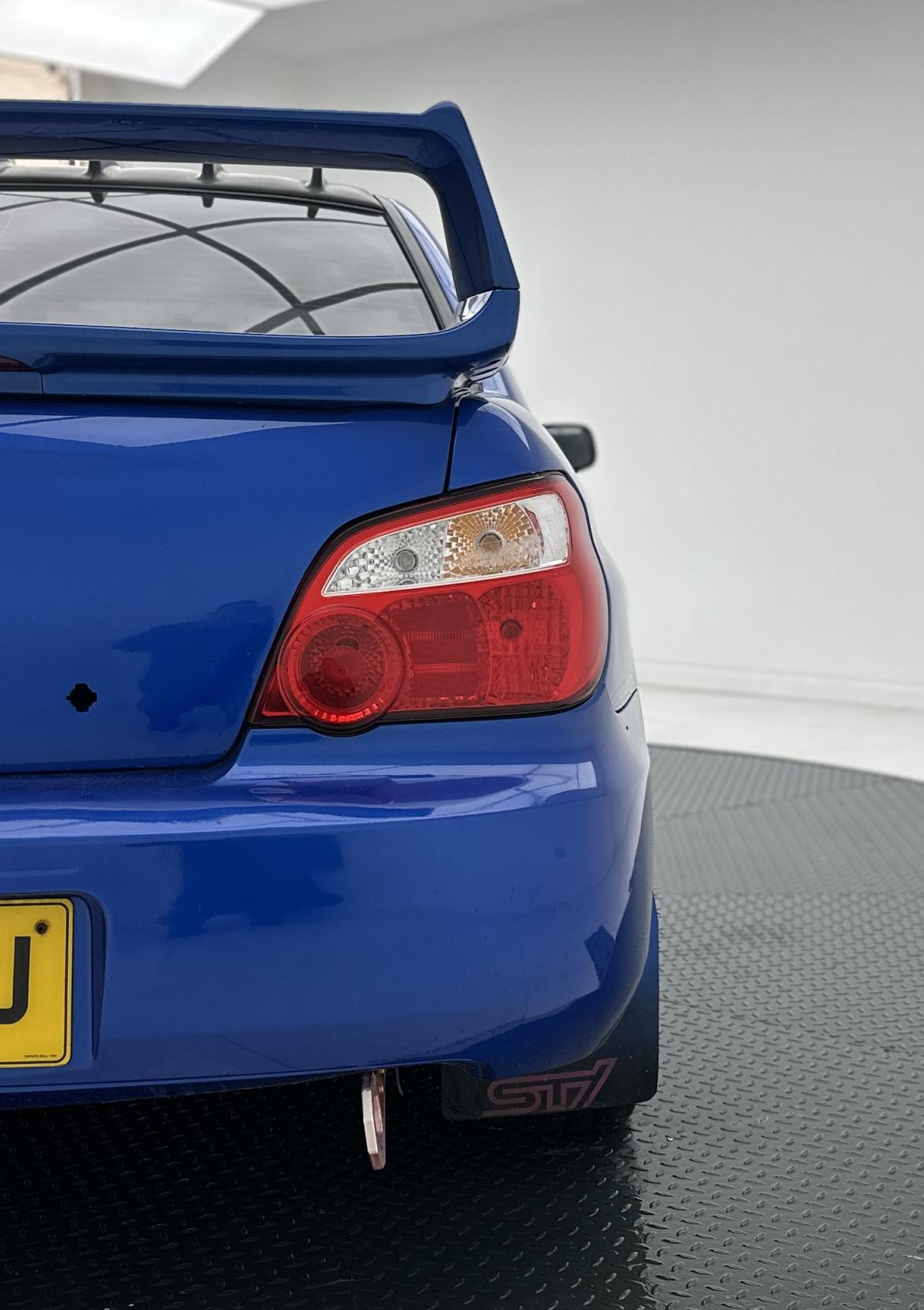 Subaru Impreza 2.0 WRX STI Type UK Saloon 4dr Petrol Manual (265 g/km, 261 bhp)