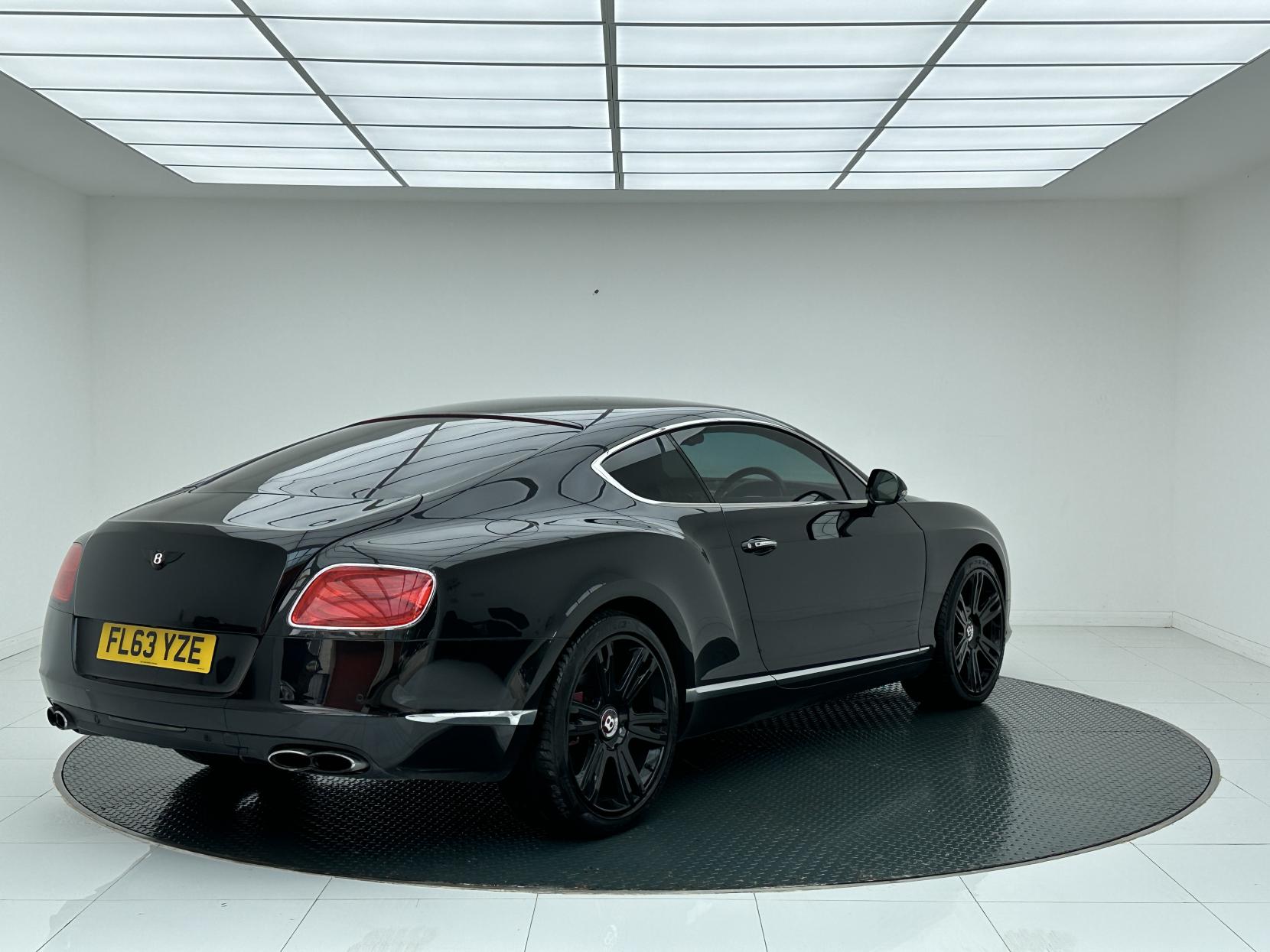 Bentley Continental 4.0 V8 GT Coupe 2dr Petrol Auto 4WD Euro 5 (507 ps)