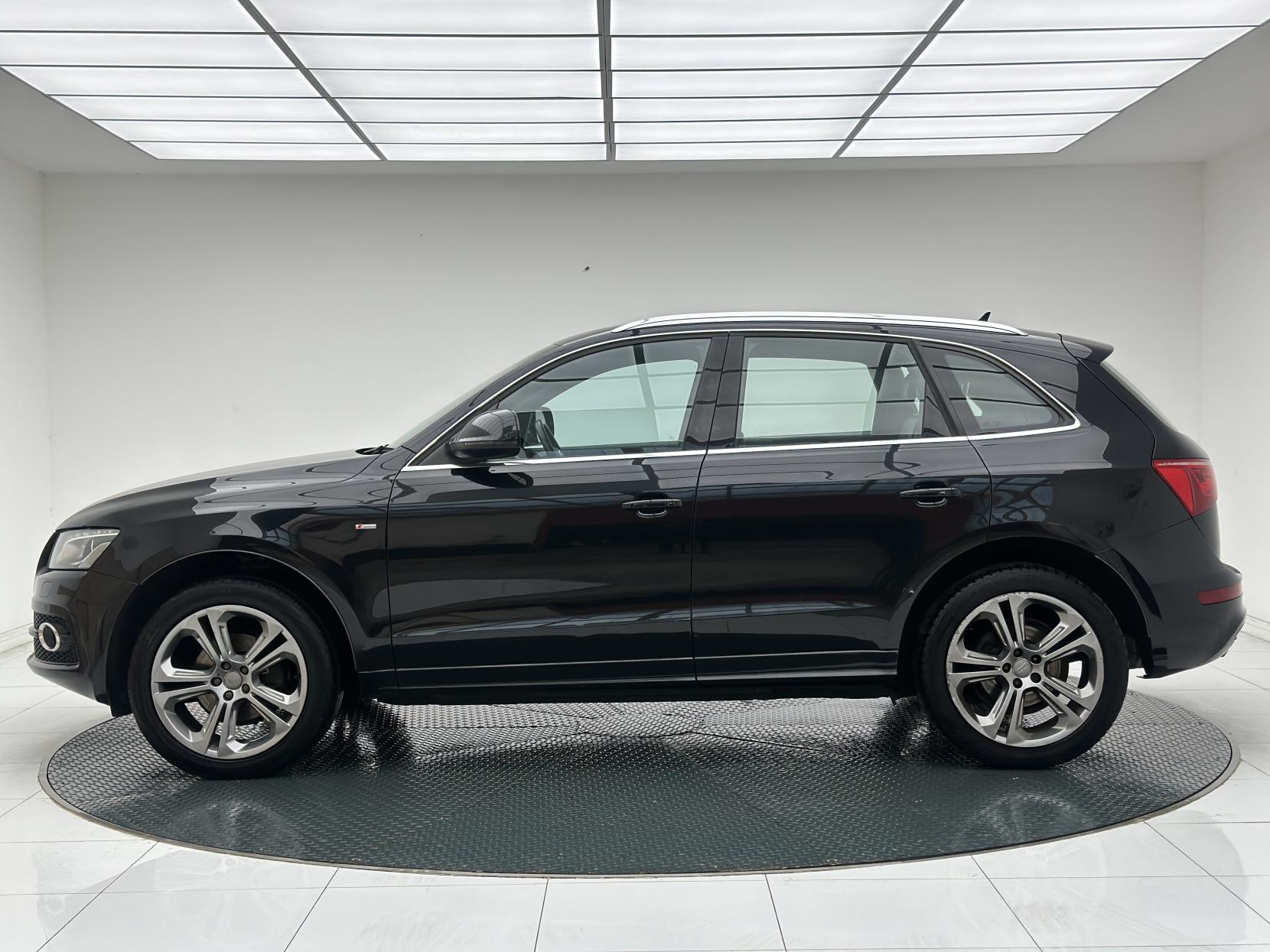 Audi Q5 2.0 TDI S line Special Edition SUV 5dr Diesel S Tronic quattro Euro 5 (170 ps)