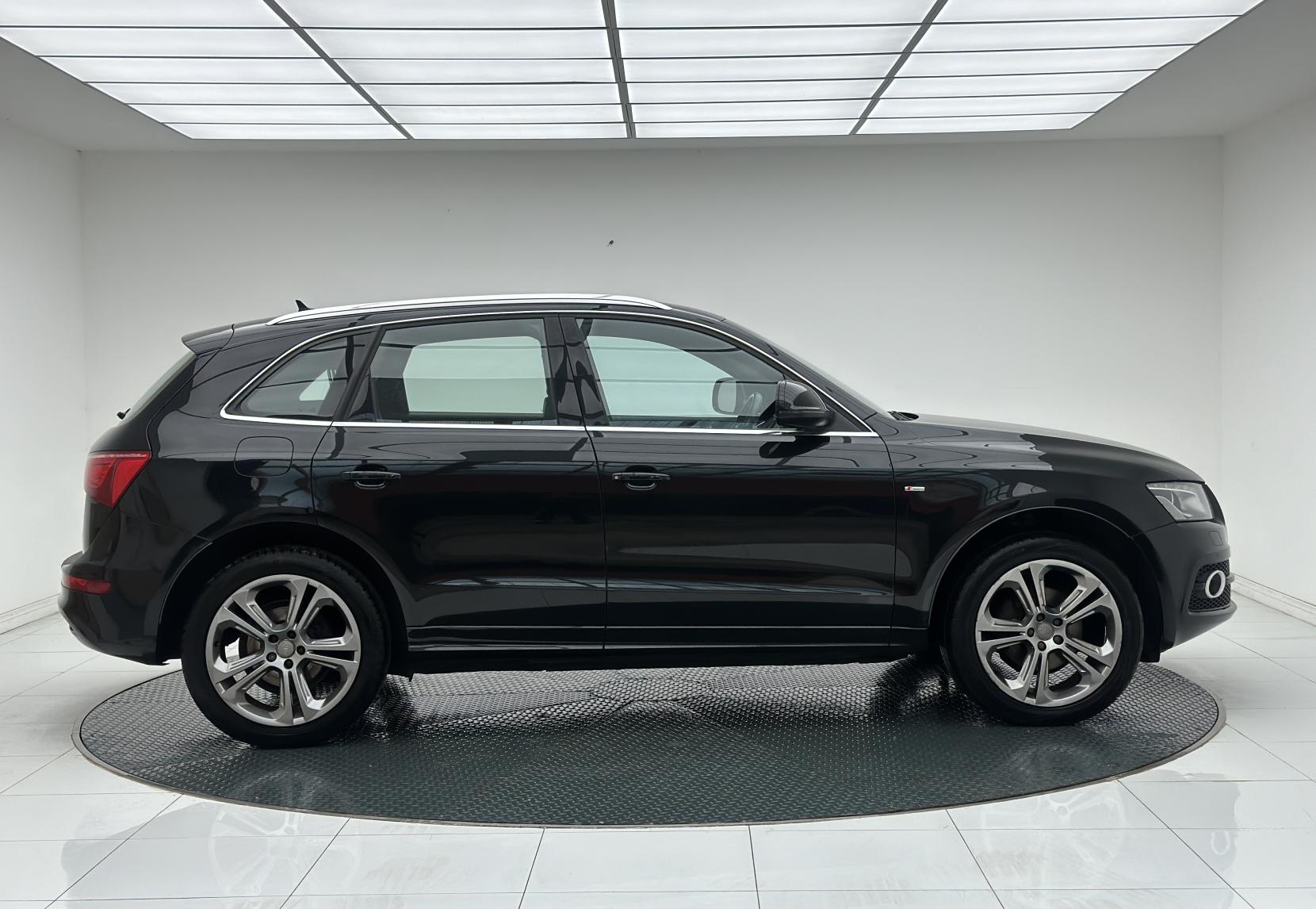 Audi Q5 2.0 TDI S line Special Edition SUV 5dr Diesel S Tronic quattro Euro 5 (170 ps)