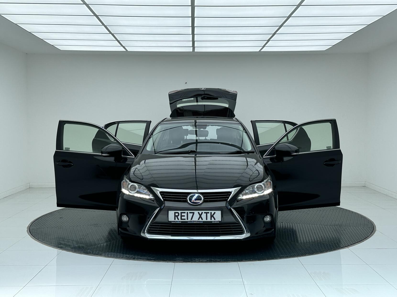 Lexus CT 1.8 200h Executive Edition Hatchback 5dr Petrol Hybrid CVT Euro 6 (s/s) (136 ps)