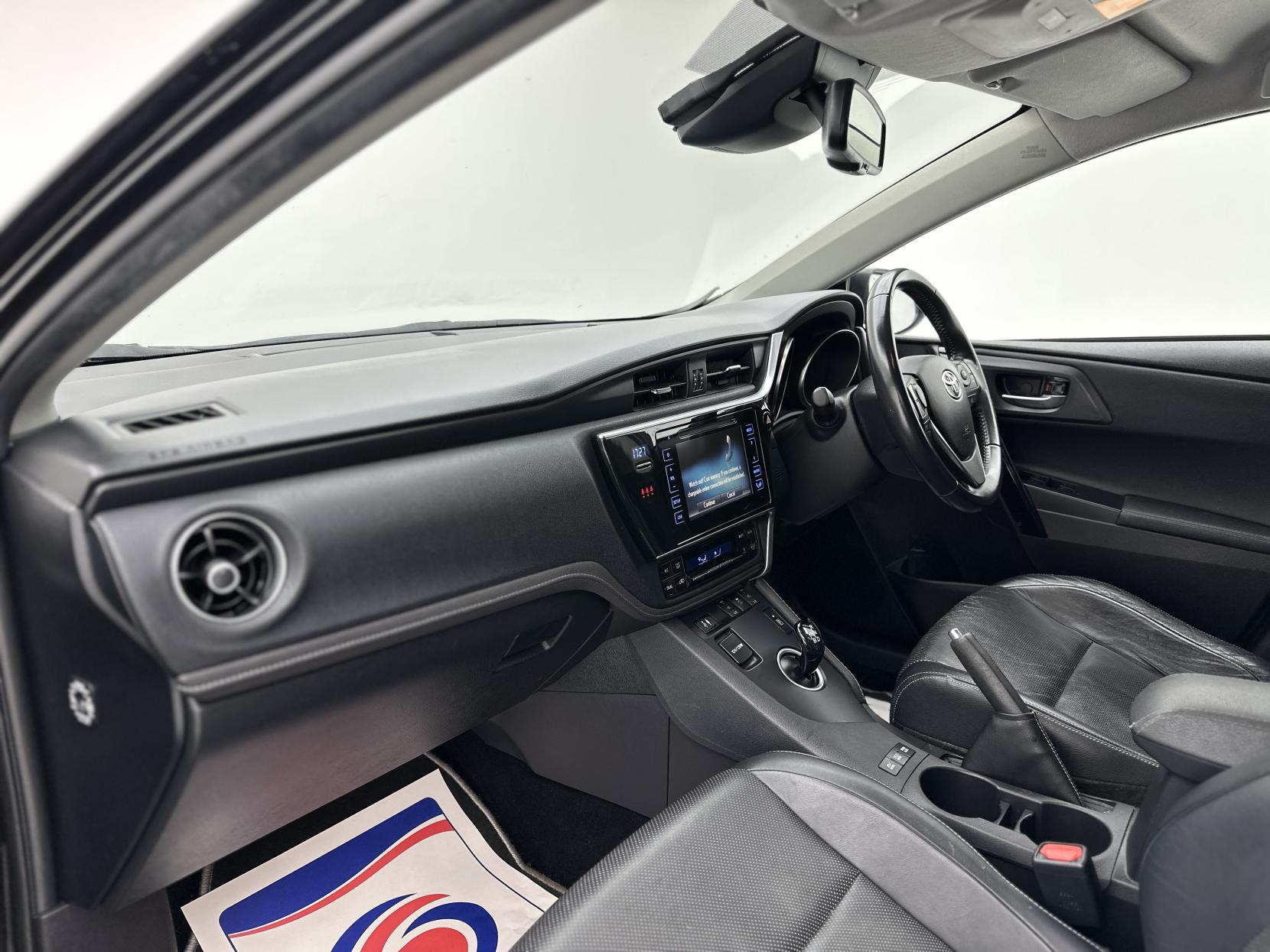 Toyota Auris 1.8 VVT-h Excel Touring Sports CVT Euro 6 (s/s) 5dr