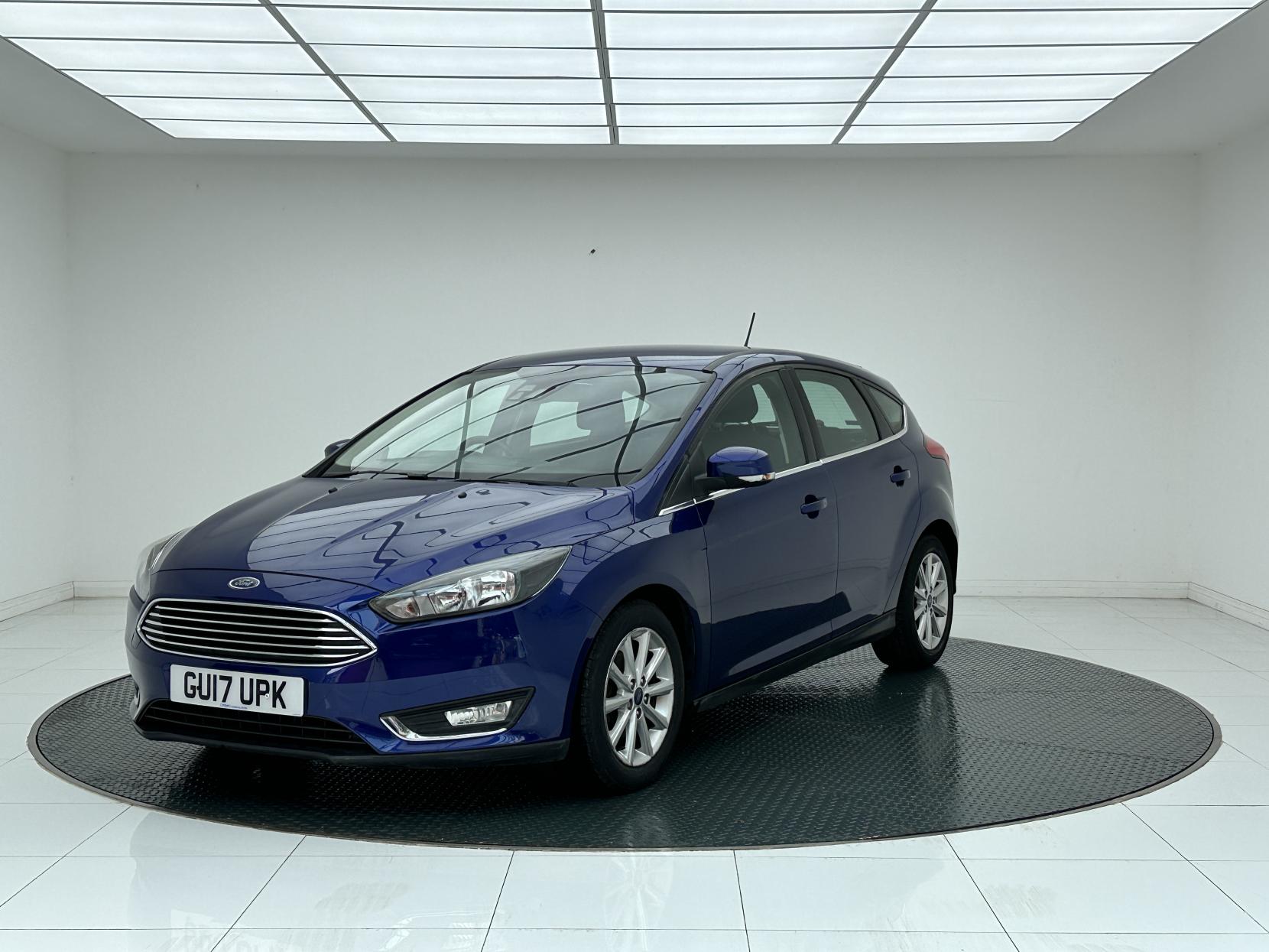 Ford Focus 1.0T EcoBoost Titanium Hatchback 5dr Petrol Auto Euro 6 (s/s) (125 ps)