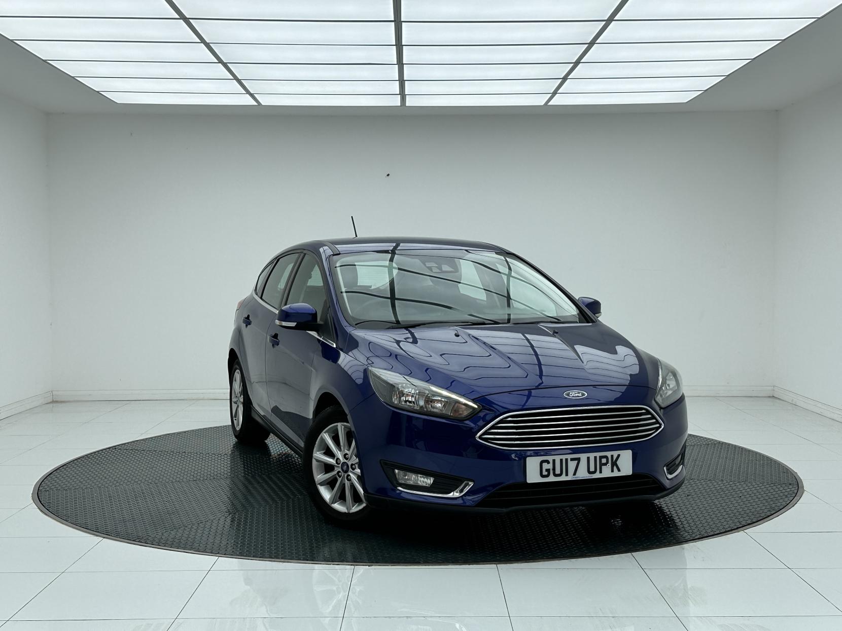 Ford Focus 1.0T EcoBoost Titanium Hatchback 5dr Petrol Auto Euro 6 (s/s) (125 ps)