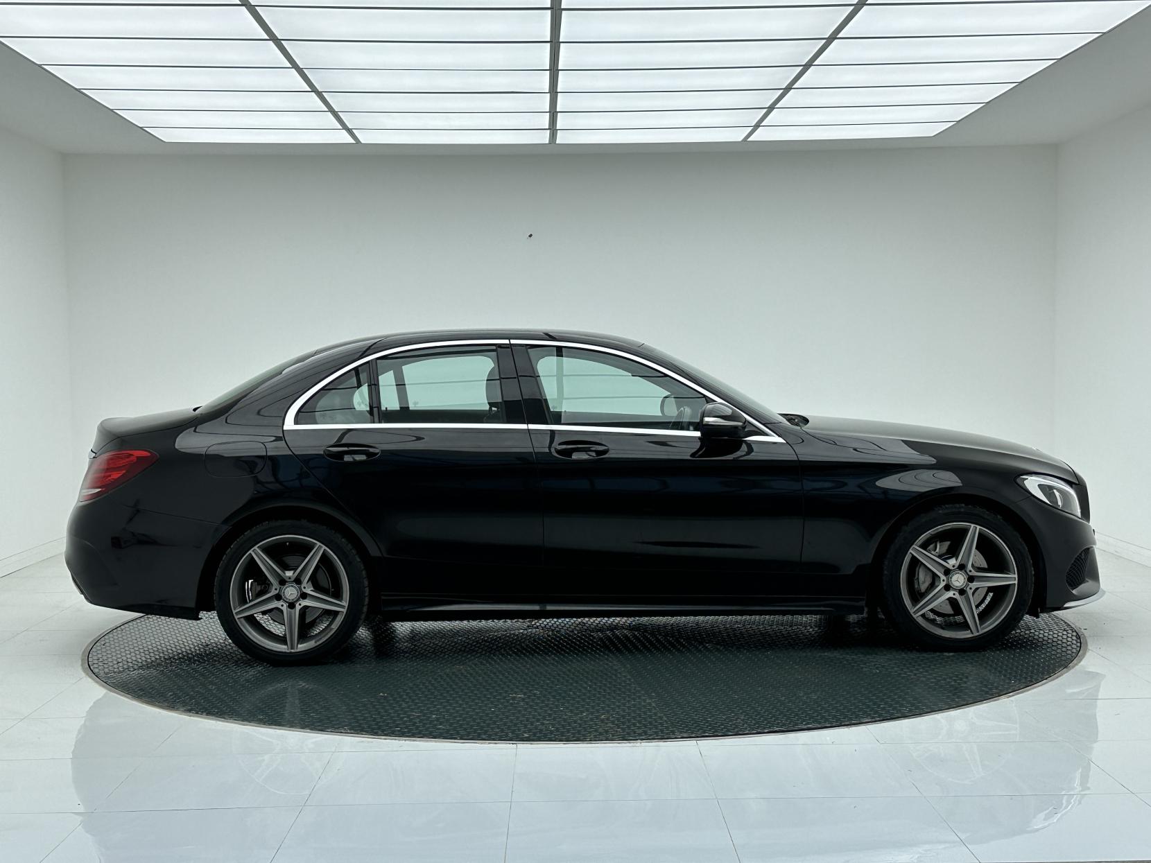 Mercedes-Benz C Class 2.1 C220 BlueTEC AMG Line Saloon 4dr Diesel G-Tronic+ Euro 6 (s/s) (170 ps)