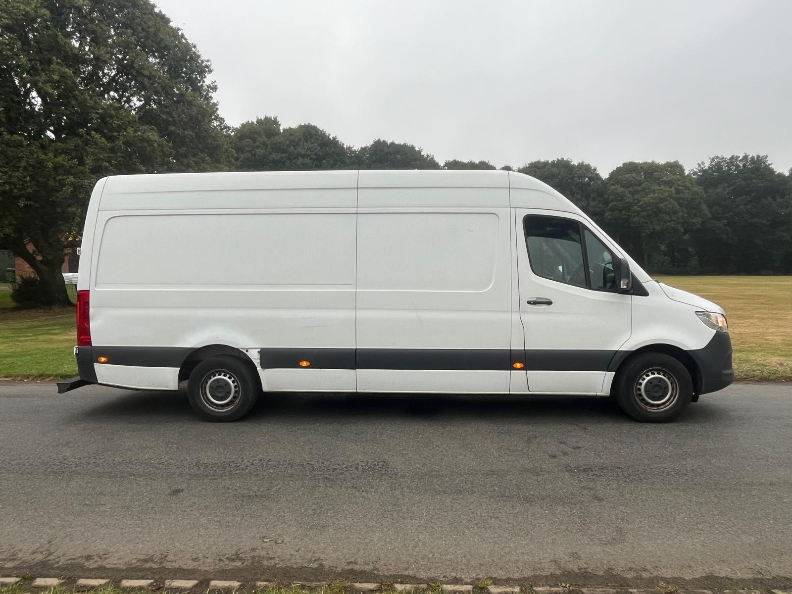 Mercedes-Benz Sprinter 2.1 314 CDI Panel Van 5dr Diesel Manual RWD L3 H2 Euro 6 (143 ps)