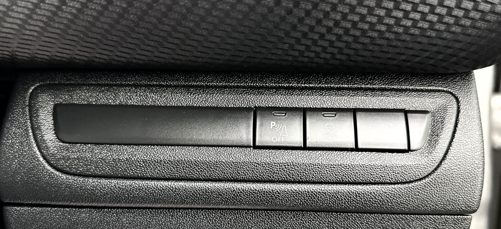Peugeot 208 1.2 PureTech Allure Hatchback 3dr Petrol Manual Euro 6 (82 ps)
