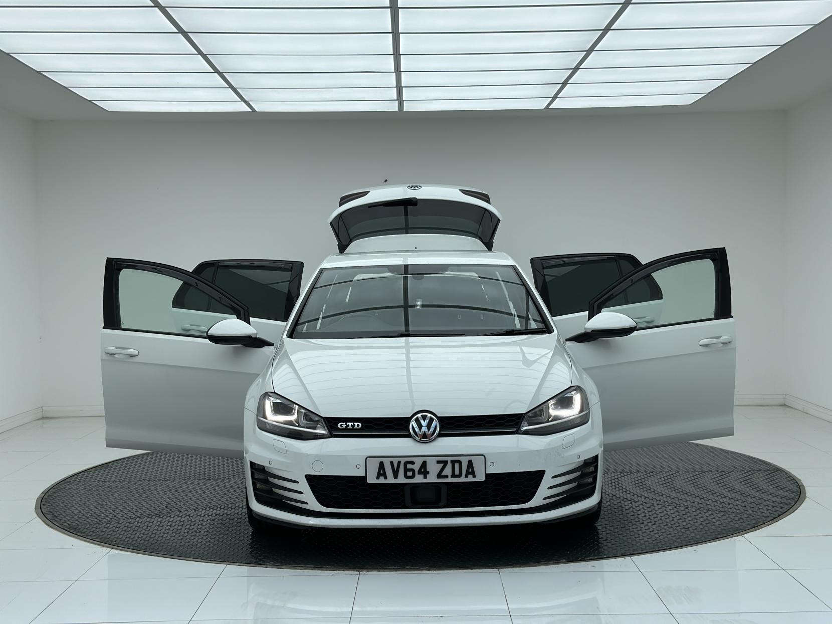 Volkswagen Golf 2.0 TDI BlueMotion Tech GTD Hatchback 5dr Diesel DSG Euro 6 (s/s) (184 ps)