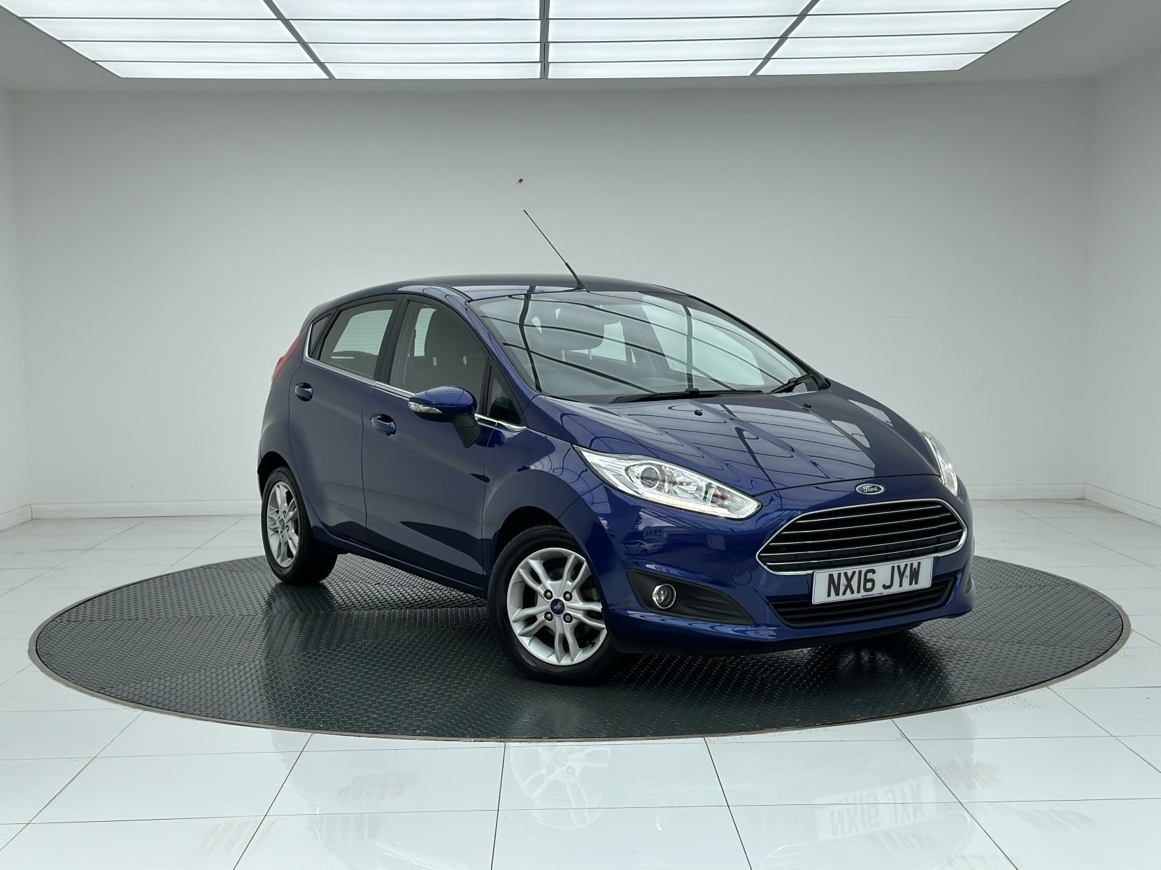 Ford Fiesta 1.0T EcoBoost Zetec Hatchback 5dr Petrol Powershift Euro 6 (100 ps)